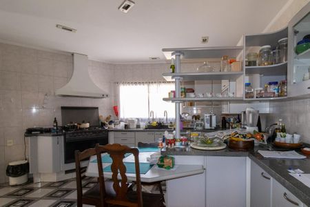 Casa à venda com 390m², 5 quartos e 5 vagasCozinha