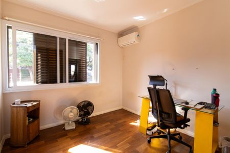 Casa à venda com 390m², 5 quartos e 5 vagasSuíte 1