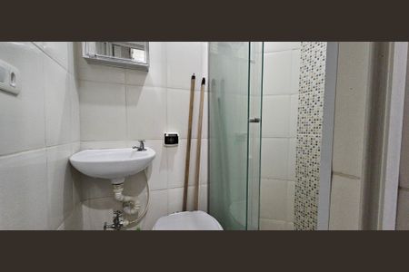 Studio à venda com 30m², 1 quarto e sem vaga Studio à venda com 30m², 1 quarto e sem vagaBanheiro Social