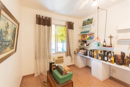 Apartamento à venda com 90m², 3 quartos e 2 vagasQuarto 2