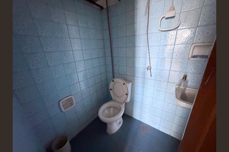 Casa para alugar com 120m², 3 quartos e 1 vaga Casa para alugar com 120m², 3 quartos e 1 vagaBanheiro de Serviço