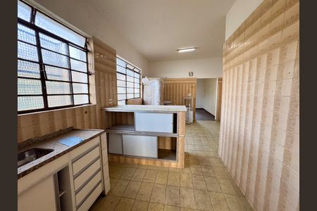 Casa para alugar com 120m², 3 quartos e 1 vaga Casa para alugar com 120m², 3 quartos e 1 vagaCozinha