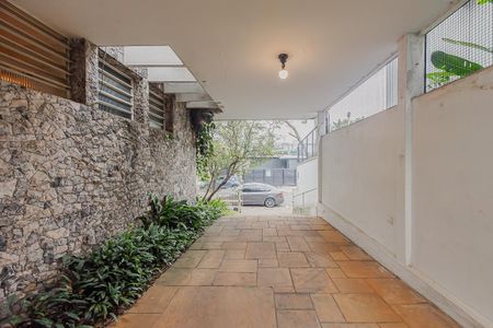 Casa à venda com 240m², 3 quartos e 2 vagasGaragem