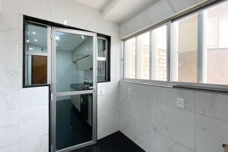 Apartamento à venda com 85m², 2 quartos e 1 vaga Apartamento à venda com 85m², 2 quartos e 1 vagaÁrea de Serviço