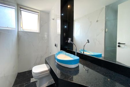 Apartamento à venda com 85m², 2 quartos e 1 vaga Apartamento à venda com 85m², 2 quartos e 1 vagaBanheiro da Suíte 1