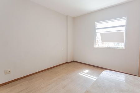 Apartamento para alugar com 90m², 3 quartos e 1 vaga Apartamento para alugar com 90m², 3 quartos e 1 vagaSuíte