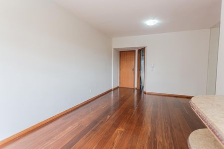 Apartamento para alugar com 90m², 3 quartos e 1 vaga Apartamento para alugar com 90m², 3 quartos e 1 vagaSala