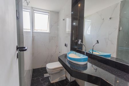 Apartamento para alugar com 90m², 3 quartos e 1 vaga Apartamento para alugar com 90m², 3 quartos e 1 vagaBanheiro da Suíte