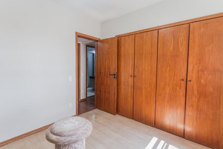 Apartamento para alugar com 90m², 3 quartos e 1 vaga Apartamento para alugar com 90m², 3 quartos e 1 vagaQuarto