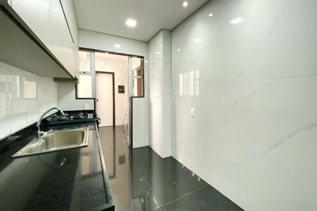 Apartamento à venda com 85m², 2 quartos e 1 vaga Apartamento à venda com 85m², 2 quartos e 1 vagaCozinha