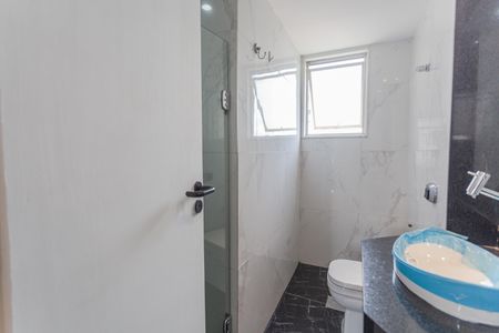 Apartamento para alugar com 90m², 3 quartos e 1 vaga Apartamento para alugar com 90m², 3 quartos e 1 vagaBanheiro da Suíte