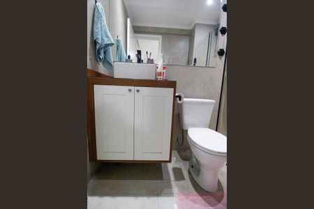 Apartamento para alugar com 67m², 2 quartos e 2 vagasBanheiro da Suíte