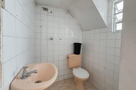 Apartamento à venda com 90m², 2 quartos e sem vagaBanheiro da Edícula