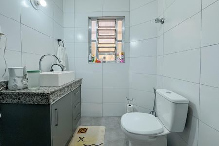 Apartamento à venda com 90m², 2 quartos e sem vagaBanheiro Social