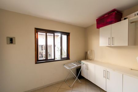 Casa à venda com 400m², 2 quartos e 3 vagas Casa à venda com 400m², 2 quartos e 3 vagasÁrea de Serviço