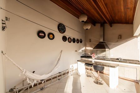 Casa à venda com 400m², 2 quartos e 3 vagas Casa à venda com 400m², 2 quartos e 3 vagasChurrasqueira