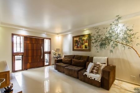 Casa à venda com 400m², 2 quartos e 3 vagas Casa à venda com 400m², 2 quartos e 3 vagasSala