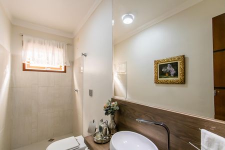 Casa à venda com 400m², 2 quartos e 3 vagas Casa à venda com 400m², 2 quartos e 3 vagasLavabo