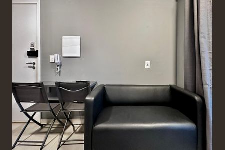 Studio à venda com 30m², 1 quarto e sem vagaSala