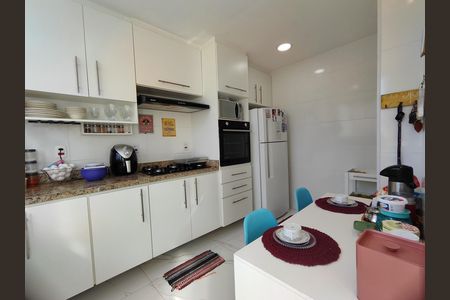 Casa de condomínio à venda com 160m², 3 quartos e 3 vagasCozinha