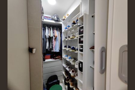 Casa de condomínio à venda com 160m², 3 quartos e 3 vagasCloset da suíte 1
