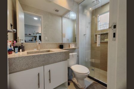 Casa de condomínio à venda com 160m², 3 quartos e 3 vagasBanheiro da Suíte 2