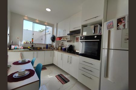 Casa de condomínio à venda com 160m², 3 quartos e 3 vagasCozinha