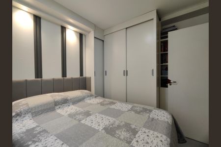 Casa de condomínio à venda com 160m², 3 quartos e 3 vagasSuíte 1