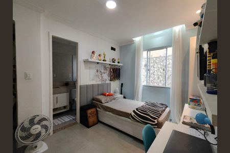Casa de condomínio à venda com 160m², 3 quartos e 3 vagasSuíte 2