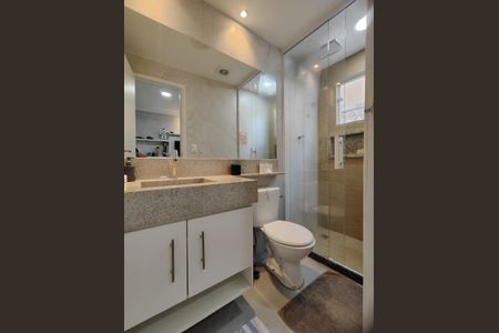 Casa de condomínio à venda com 160m², 3 quartos e 3 vagasBanheiro da Suíte 2