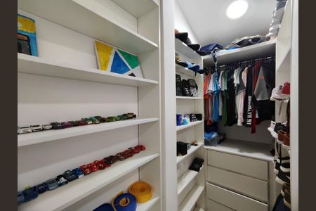 Casa de condomínio à venda com 160m², 3 quartos e 3 vagasSuíte 2
