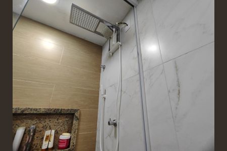 Casa de condomínio à venda com 160m², 3 quartos e 3 vagasSuíte 1