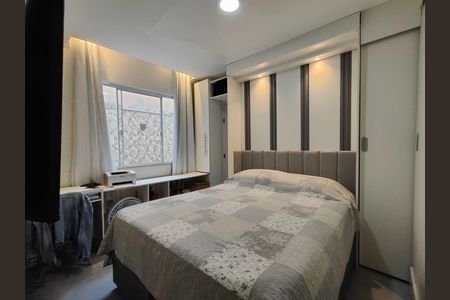 Casa de condomínio à venda com 160m², 3 quartos e 3 vagasSuíte 1