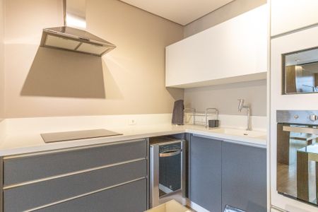 Studio à venda com 77m², 1 quarto e 1 vaga Studio à venda com 77m², 1 quarto e 1 vagaCozinha