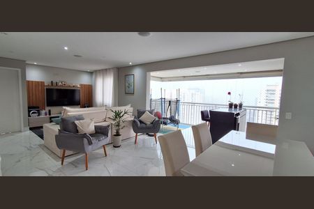 Apartamento à venda com 123m², 3 quartos e 2 vagas Apartamento à venda com 123m², 3 quartos e 2 vagasSala de Jantar