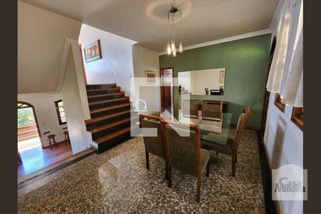 Casa para alugar com 384m², 5 quartos e 6 vagasSala de jantar