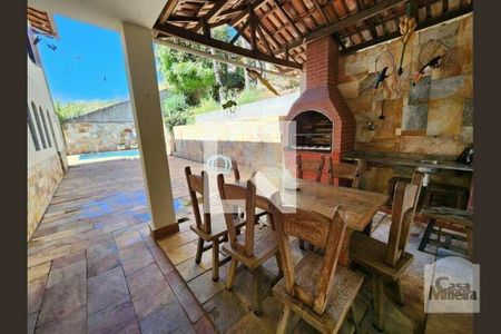 Casa para alugar com 384m², 5 quartos e 6 vagasÁrea comum