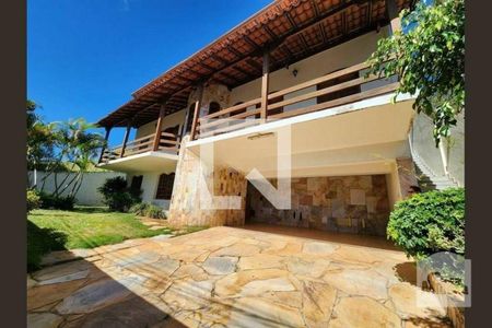Casa para alugar com 384m², 5 quartos e 6 vagasGaragem