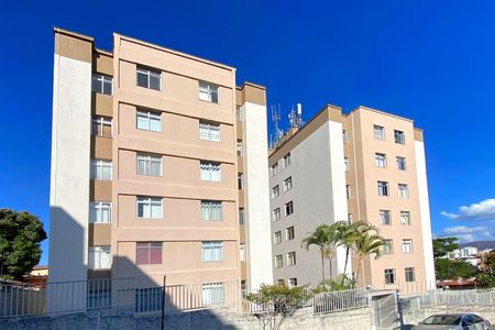 Apartamento à venda com 70m², 2 quartos e 1 vagaFachada