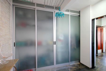 Apartamento à venda com 70m², 2 quartos e 1 vagaÁrea de Serviço