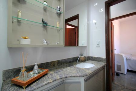 Apartamento à venda com 70m², 2 quartos e 1 vagaBanheiro