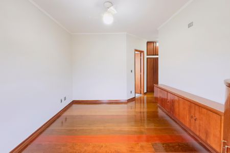 Apartamento para alugar com 350m², 3 quartos e 3 vagas Apartamento para alugar com 350m², 3 quartos e 3 vagasSuíte