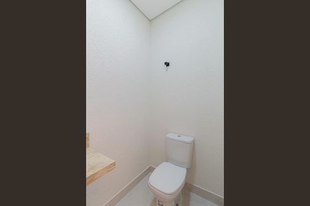 Casa à venda com 170m², 3 quartos e 2 vagas Casa à venda com 170m², 3 quartos e 2 vagasBanheiro Social 2