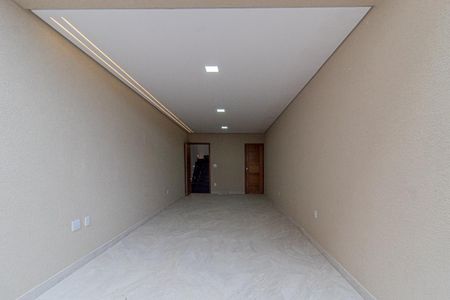 Casa à venda com 170m², 3 quartos e 2 vagas Casa à venda com 170m², 3 quartos e 2 vagasGaragem