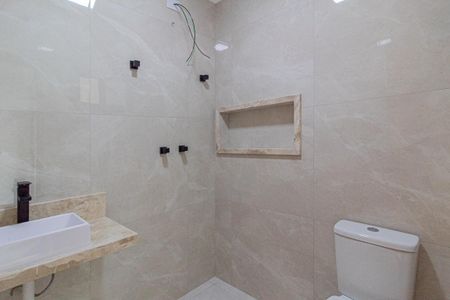 Casa à venda com 170m², 3 quartos e 2 vagas Casa à venda com 170m², 3 quartos e 2 vagasBanheiro da Suíte 2