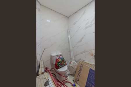 Casa à venda com 170m², 3 quartos e 2 vagas Casa à venda com 170m², 3 quartos e 2 vagasBanheiro de Serviço