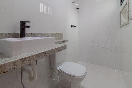 Casa à venda com 170m², 3 quartos e 2 vagas Casa à venda com 170m², 3 quartos e 2 vagasBanheiro Suite 1