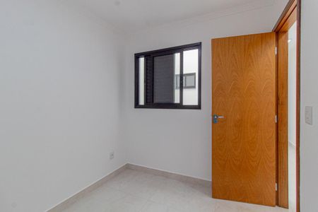 Casa à venda com 170m², 3 quartos e 2 vagas Casa à venda com 170m², 3 quartos e 2 vagasQuarto