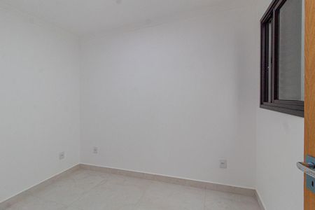 Casa à venda com 170m², 3 quartos e 2 vagas Casa à venda com 170m², 3 quartos e 2 vagasQuarto