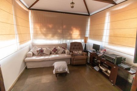 Casa de condomínio à venda com 1100m², 4 quartos e 4 vagas Casa de condomínio à venda com 1100m², 4 quartos e 4 vagasSuíte 1